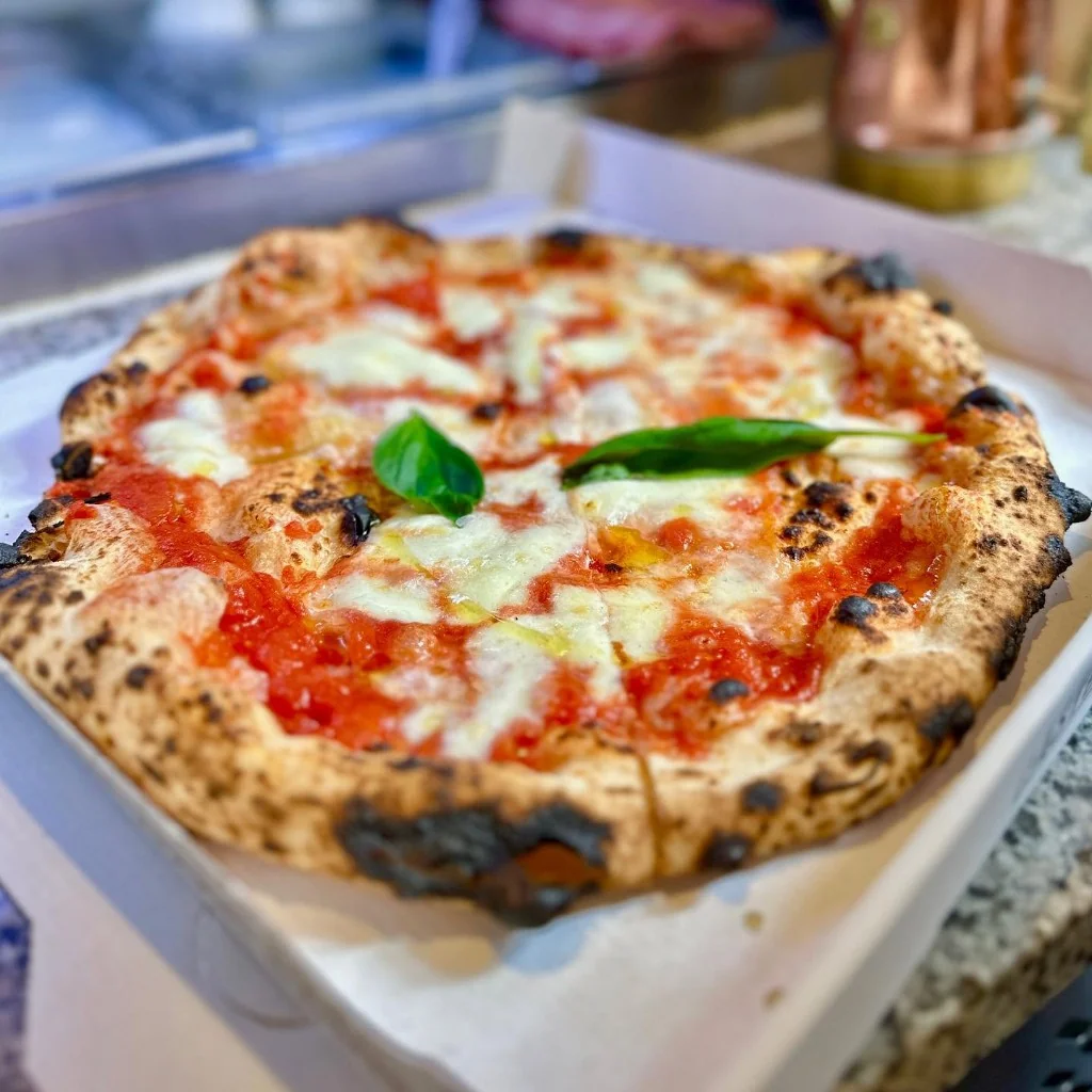 Margherita fraîche en caisse à emporter