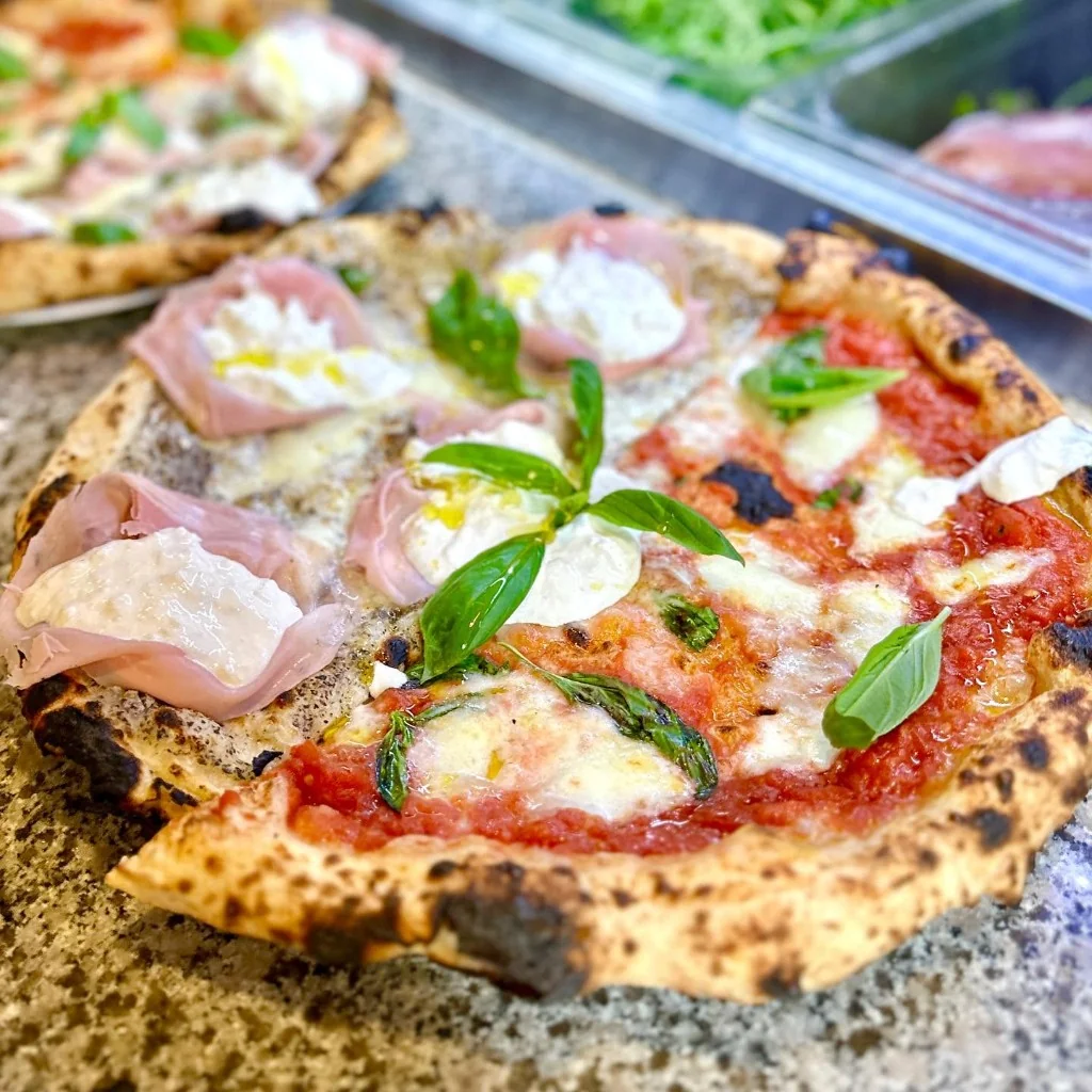 Margherita et mortadella, sorties du four